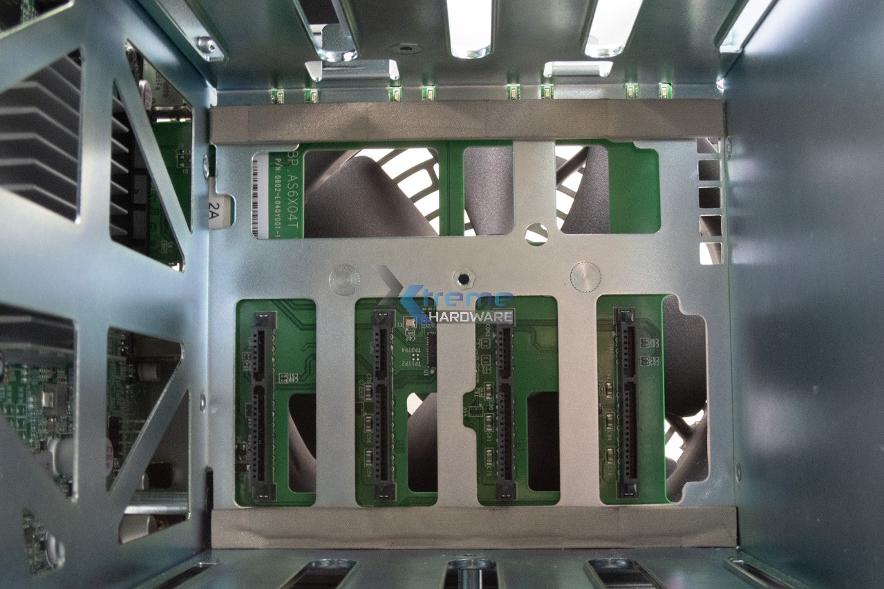 Asustor-LOCKERSTOR4-Gen2-AS6704T-v2